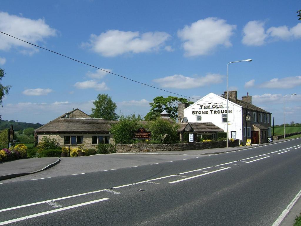 The Old Stone Trough Hotel Barnoldswick Exterior foto